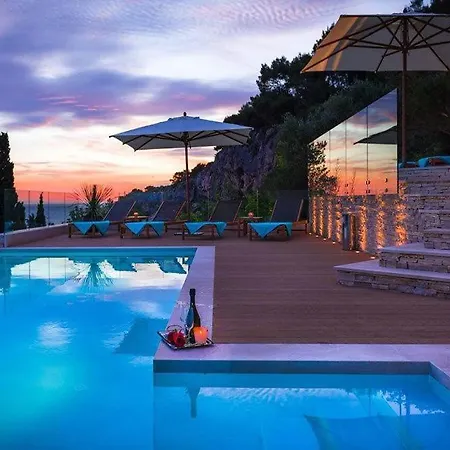 Luxury Hvar Carpe Diem With Private Pool By The Sea 别墅 *