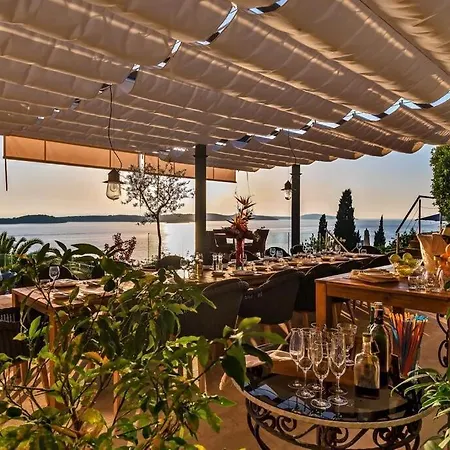 Villa Luxury Hvar Carpe Diem With Private Pool By The Sea *
