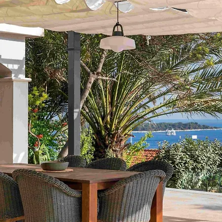 Villa Luxury Hvar Carpe Diem Newly Renovated With Private Pool By The Sea