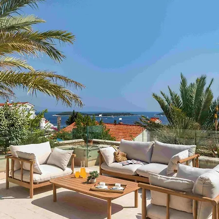 Villa Luxury Hvar Carpe Diem Newly Renovated With Private Pool By The Sea *